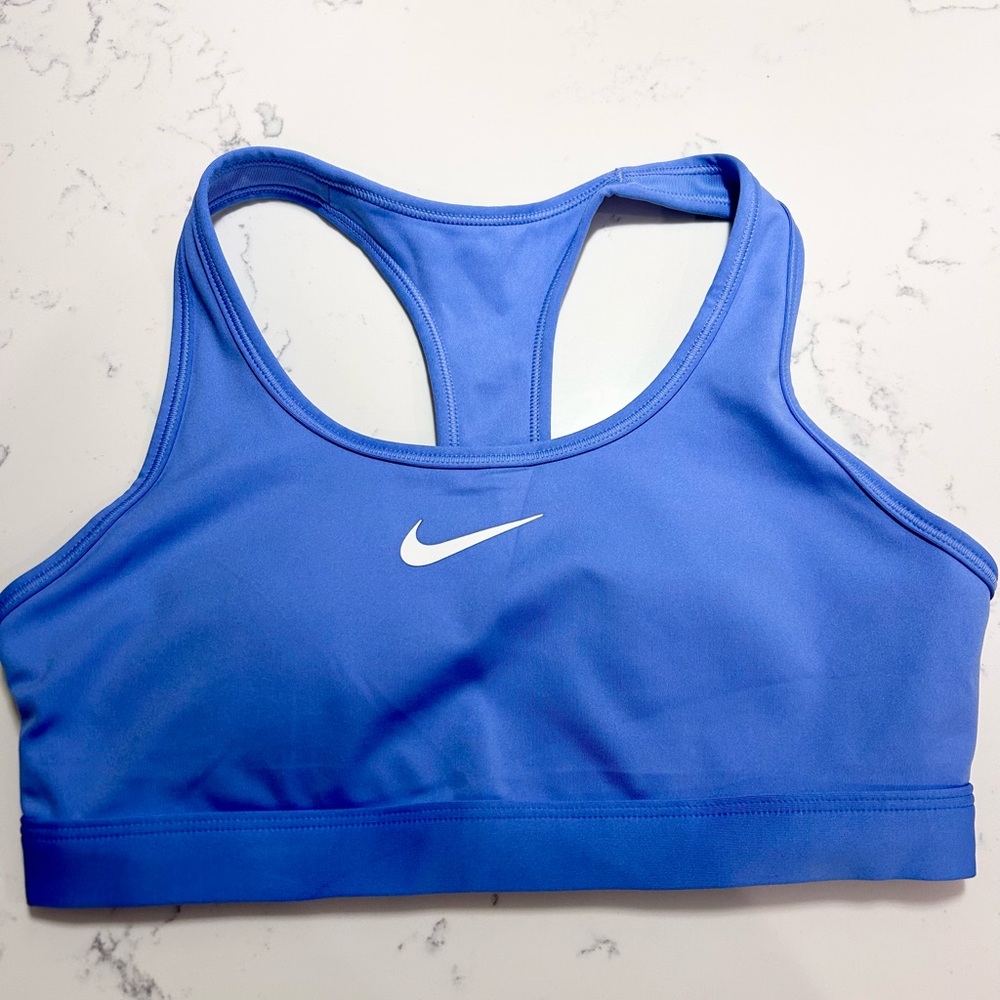 ❥𝗡𝗜𝗞𝗘: Women's Swoosh DRI-FIT Sports Bra - Picture 4 of 6